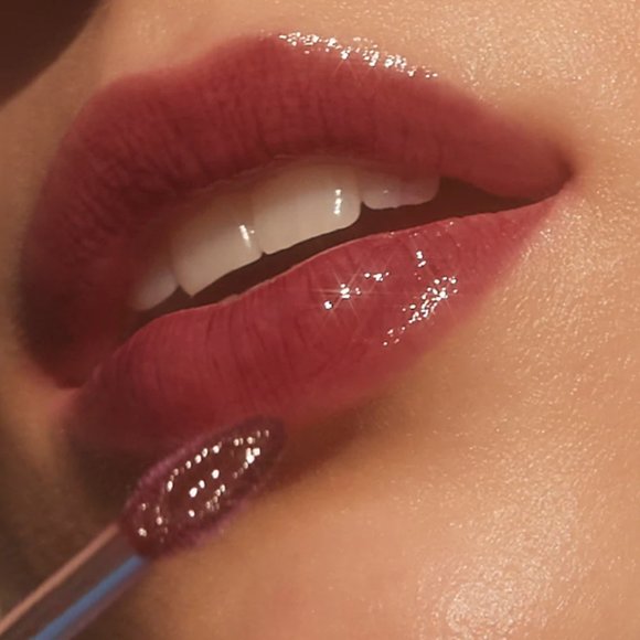 Roen - Kiss My Liquid Lip Balm in Scout - Picture 3 of 3